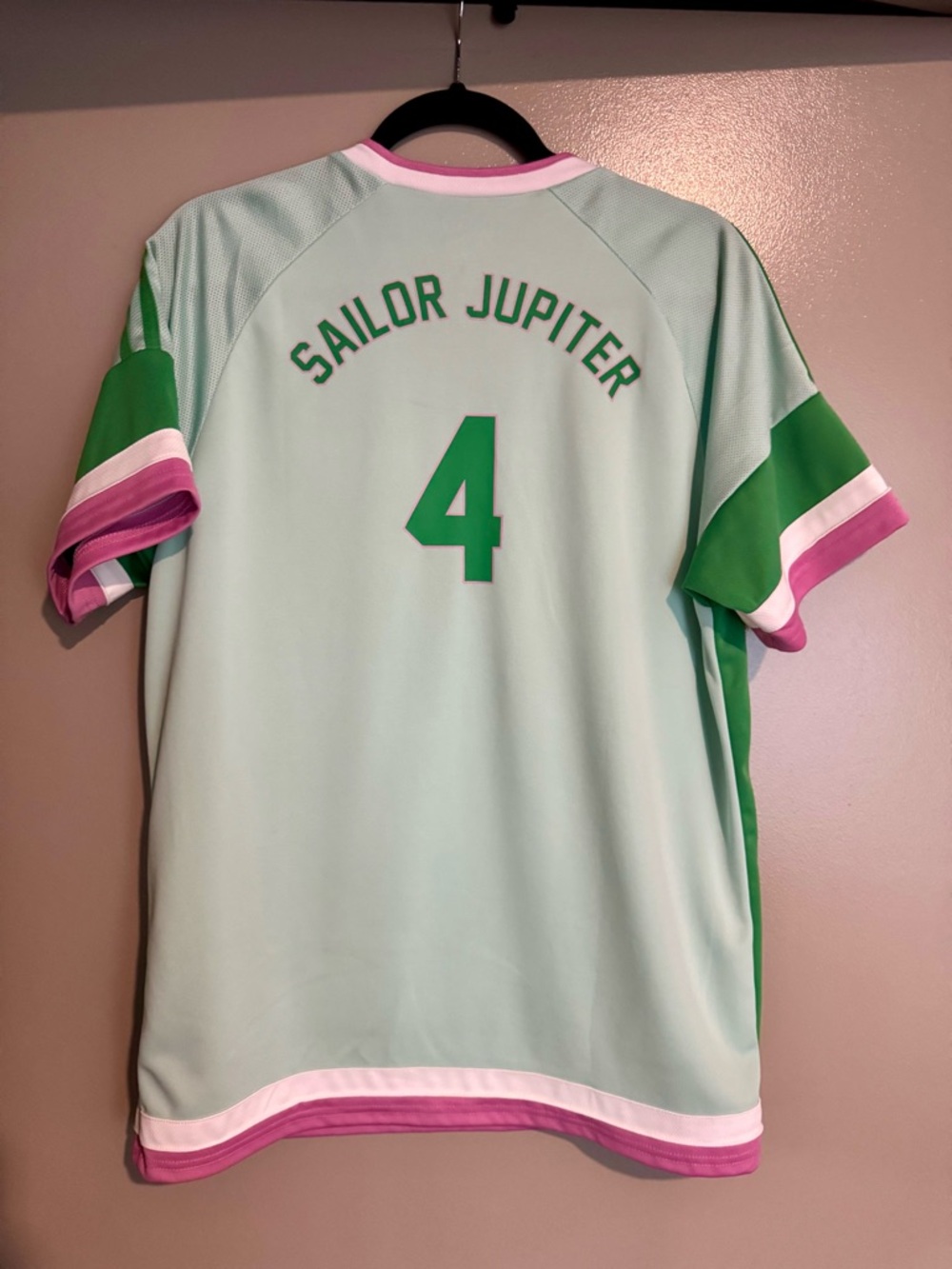 Sailor Moon Crystal Sailor Jupiter Women's Light Green & Pink Jersey - Picture 3 of 3